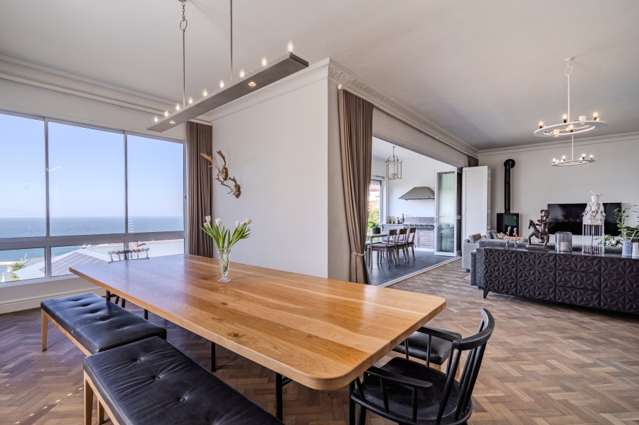 5 Bedroom Property for Sale in Simons Kloof Western Cape